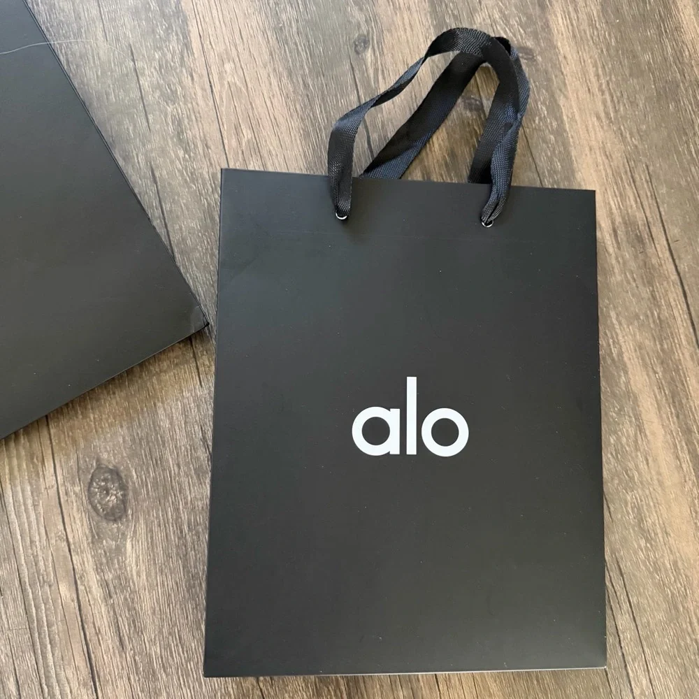 ALO Yoga Black Paper Shopping Bag Gift Bag Tote Luxury Reusable Set Two Trendy